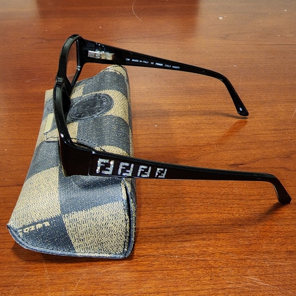 Fendi Eyeglass Frame F893 - Picture 4 of 6
